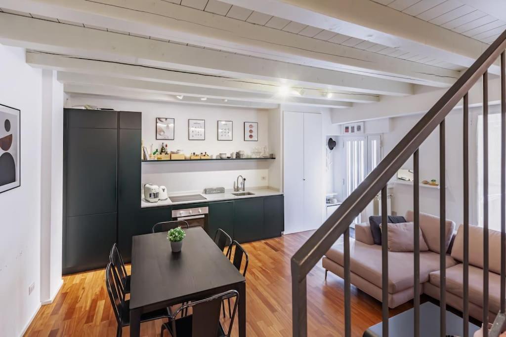 Elegante Loft Su 2 Piani A 5 Minuti Da San Siro Appartement Milaan Buitenkant foto